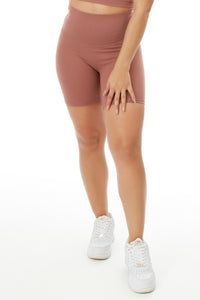 Tricia Short Nude