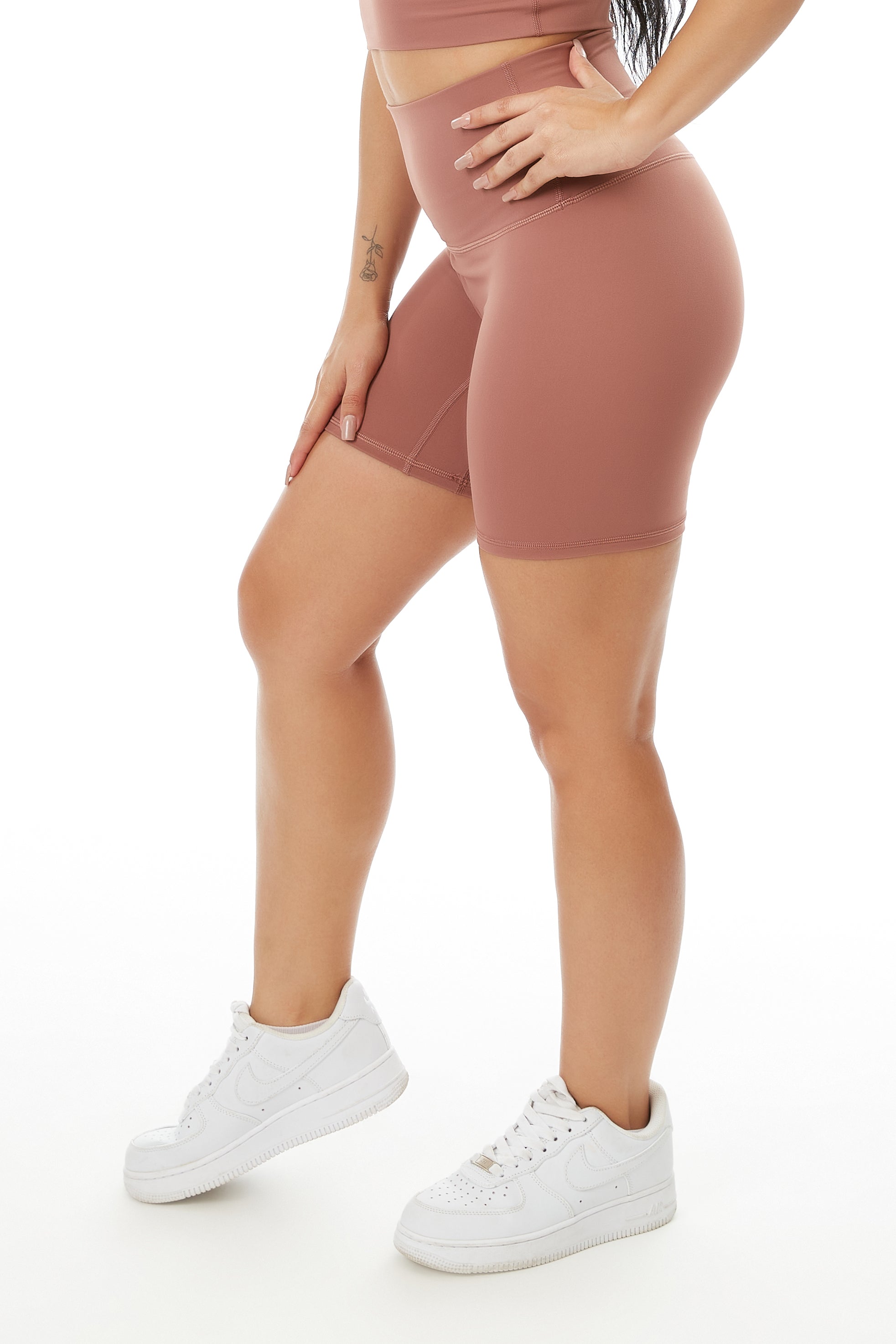 Tricia Short Nude